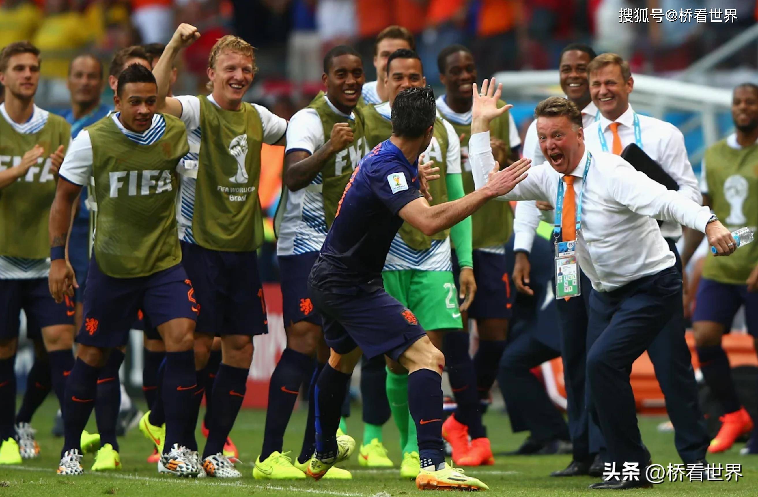 世界杯篮球赛场连番精彩,球迷热血激荡 世界杯篮球赛场连番精彩,球迷热血激荡