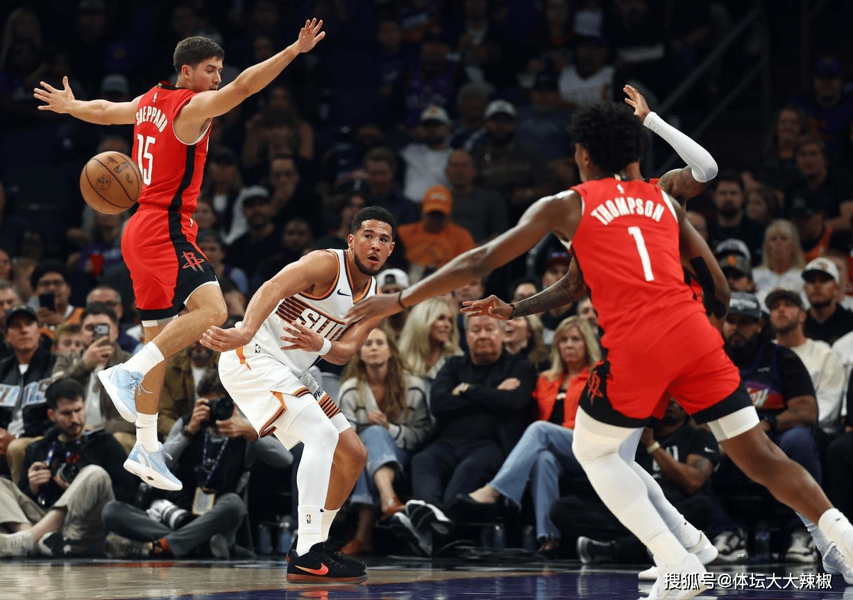 AG体育官网-火箭前中锋叫什么